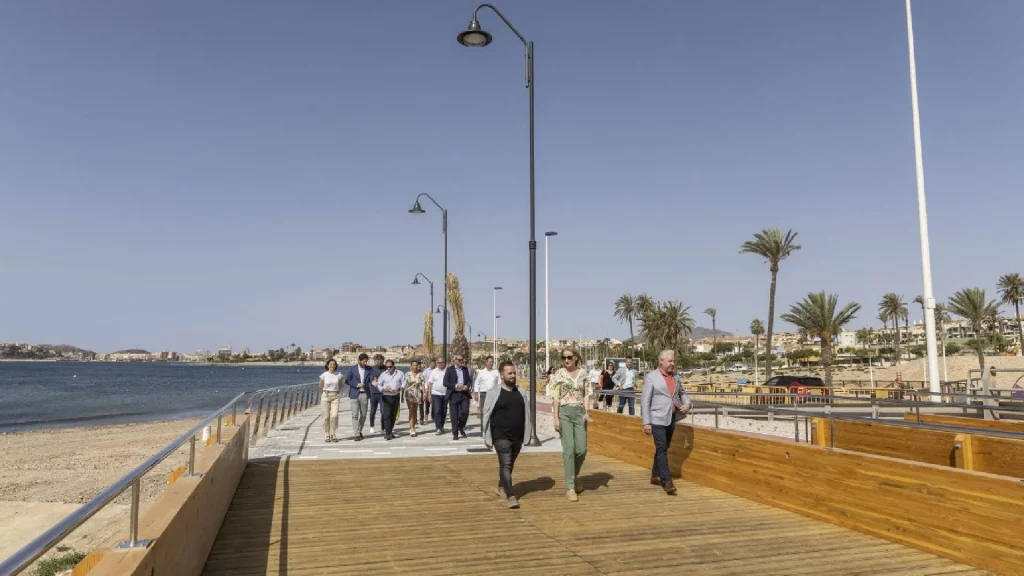 paseo marítimo puerto de mazarrón